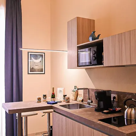 Iris Apartments Monopoli Exterior photo