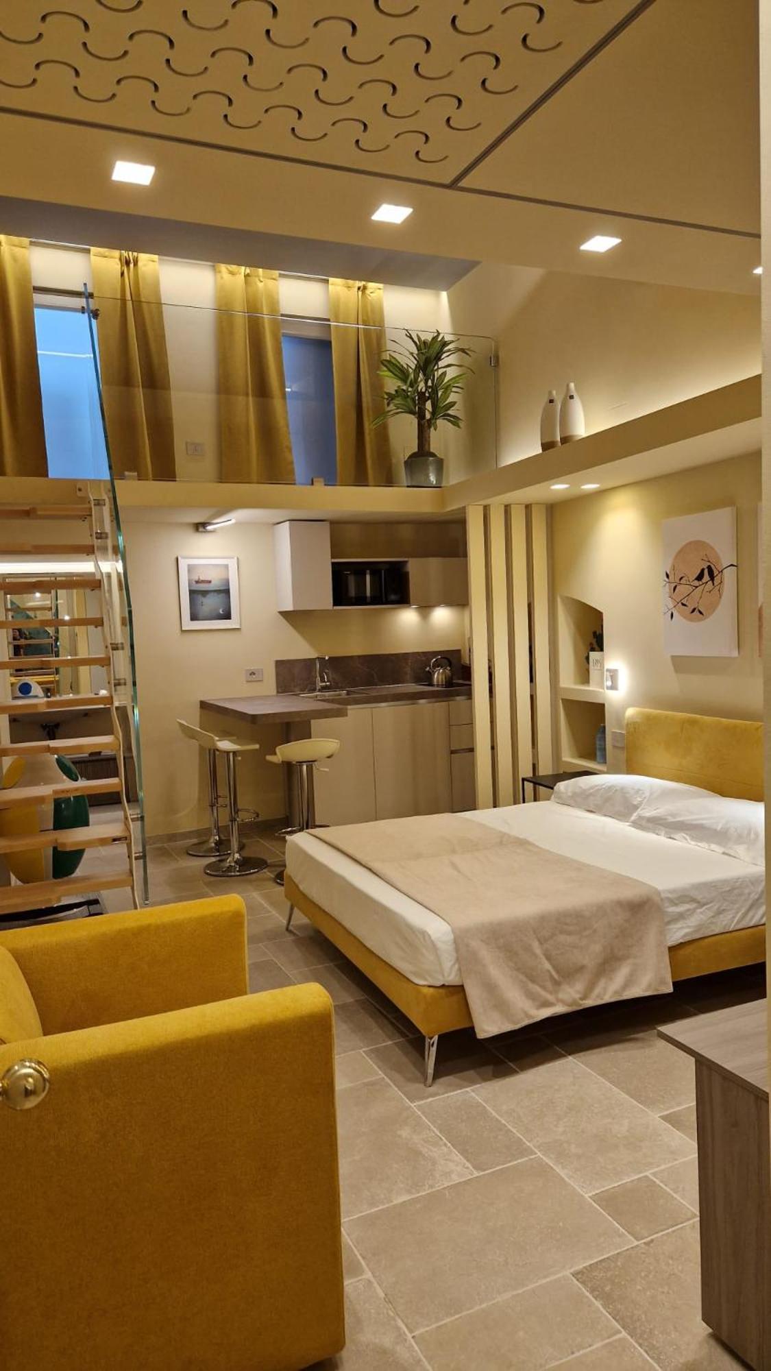 Iris Apartment *
